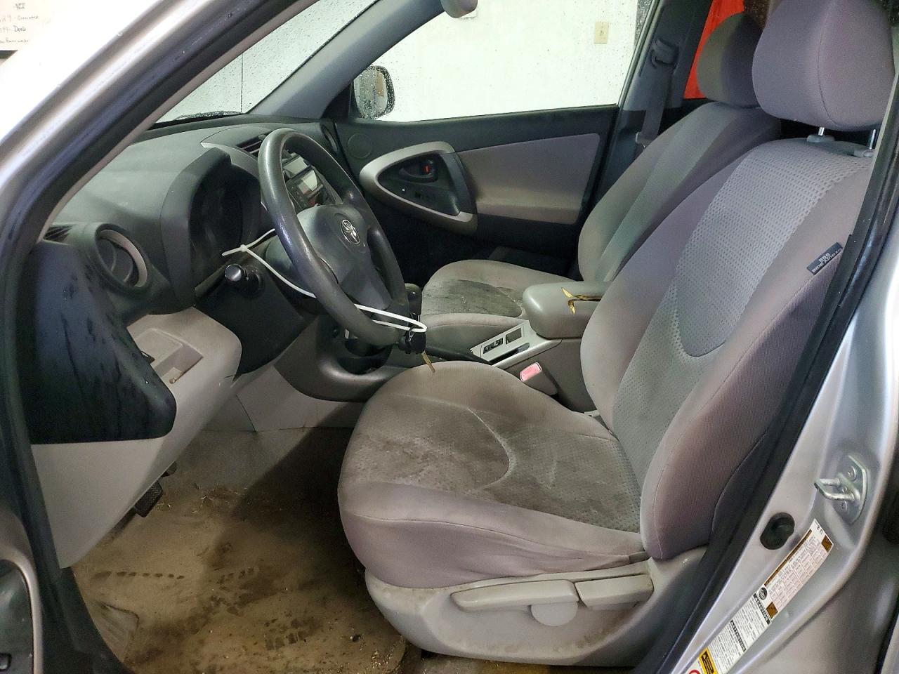 Toyota RAV4 Base
