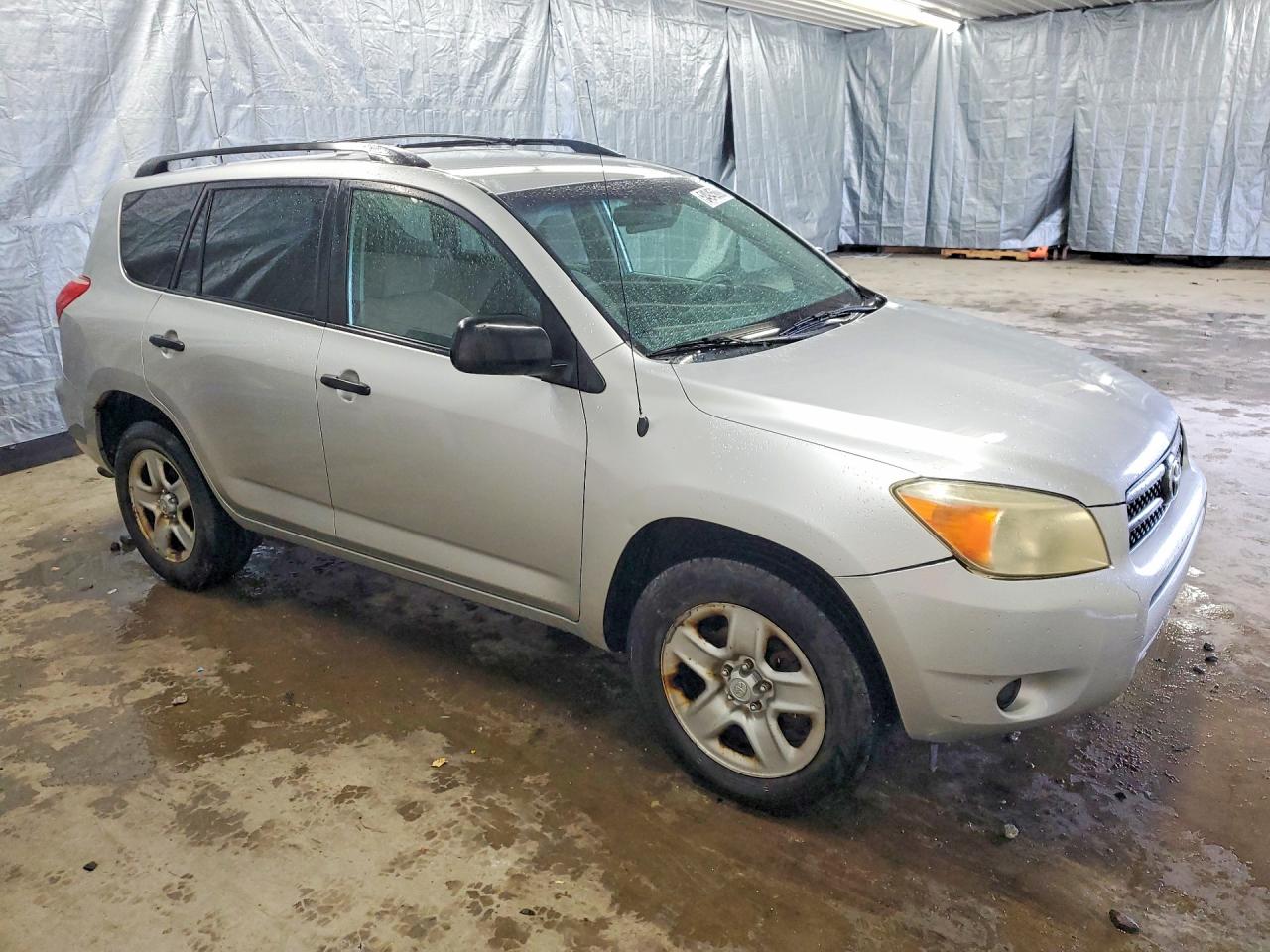 Toyota RAV4 Base