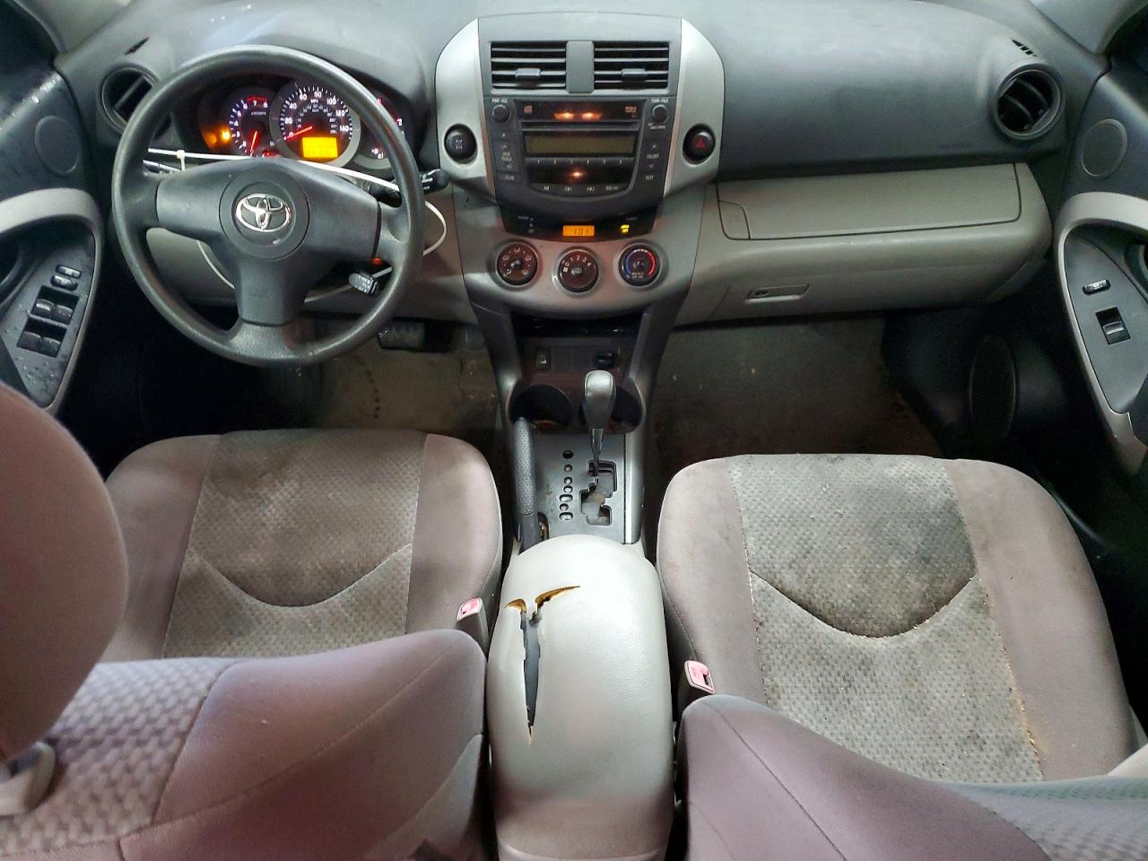 Toyota RAV4 Base