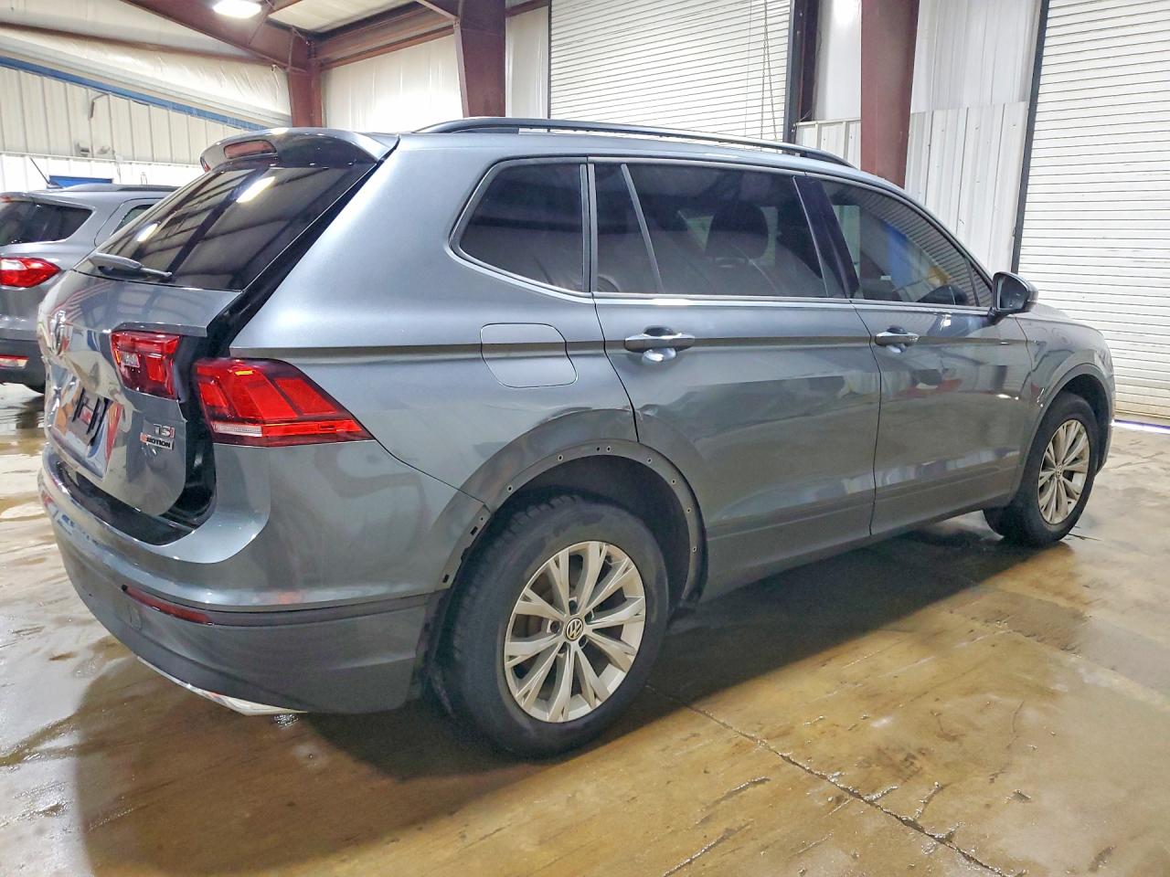Volkswagen Tiguan S
