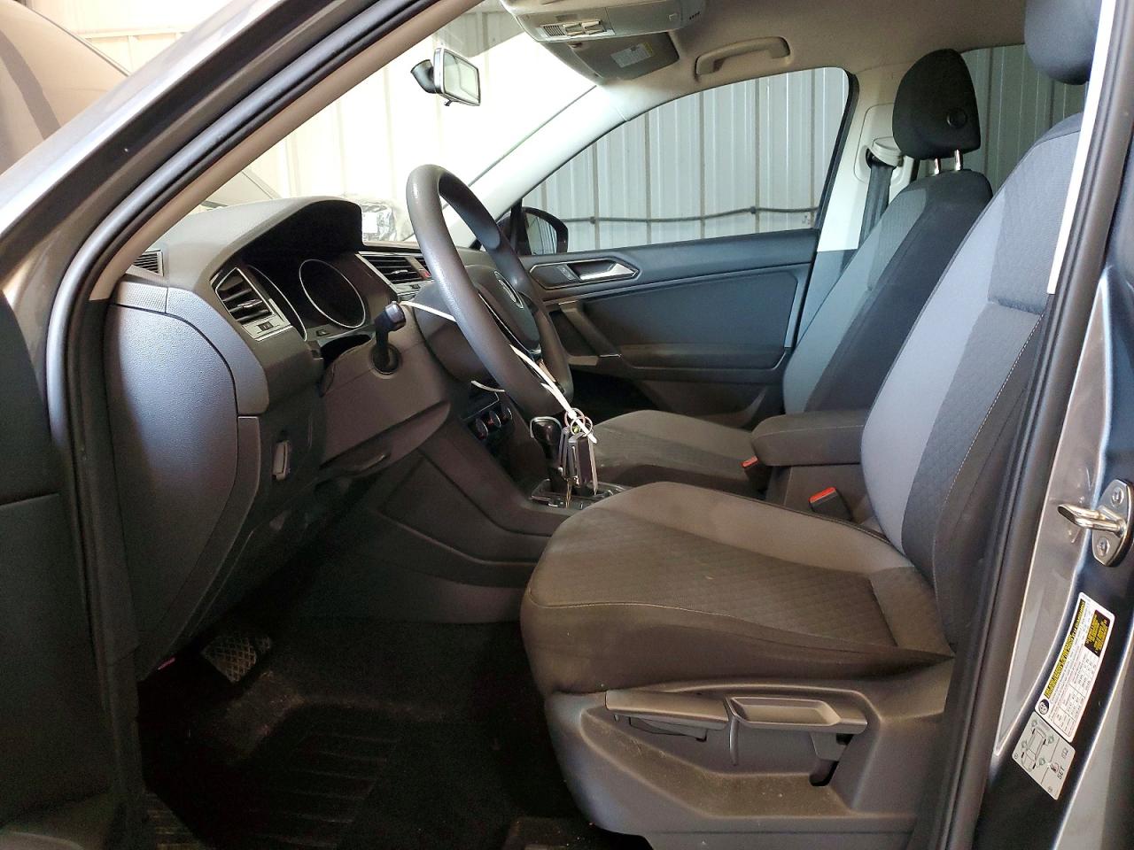 Volkswagen Tiguan S