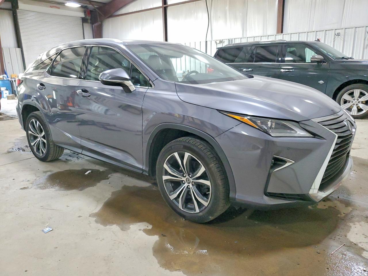 Lexus RX Base