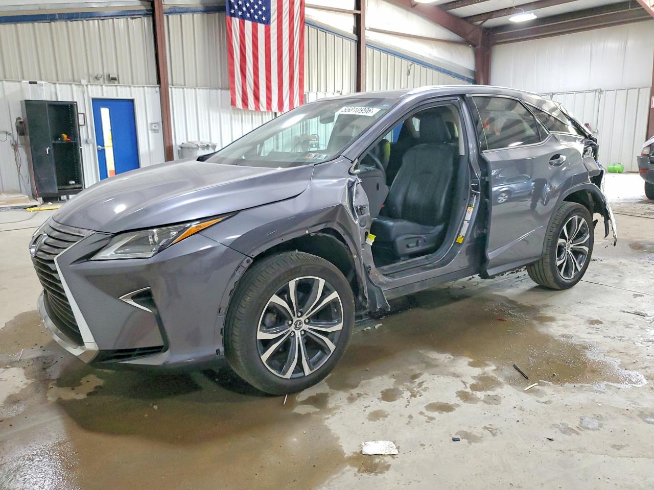 Salvage Lexus RX Image