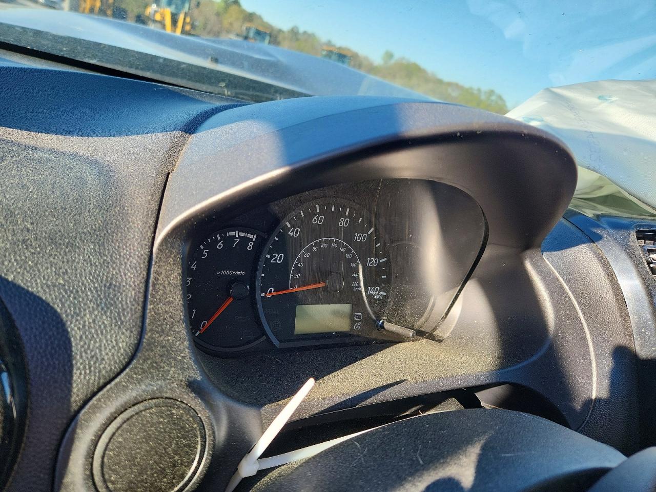 Mitsubishi Mirage Se