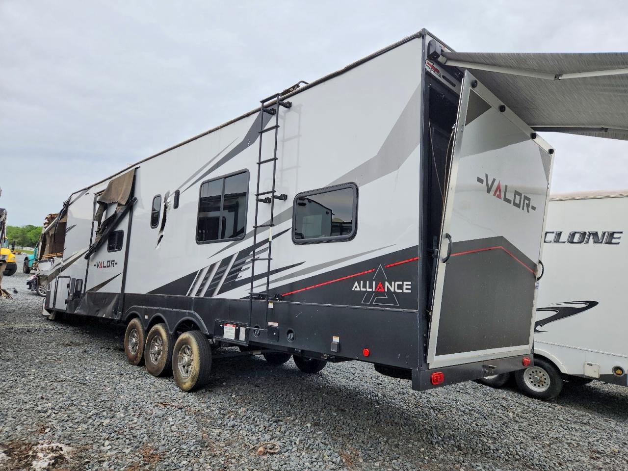 Alliance Rv Valor