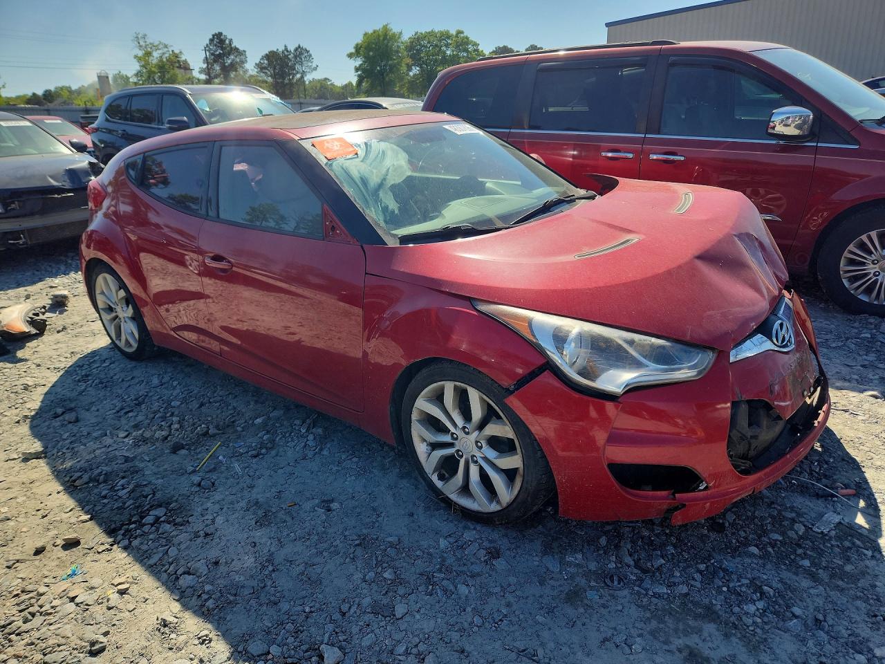 Hyundai VELOSTER Base