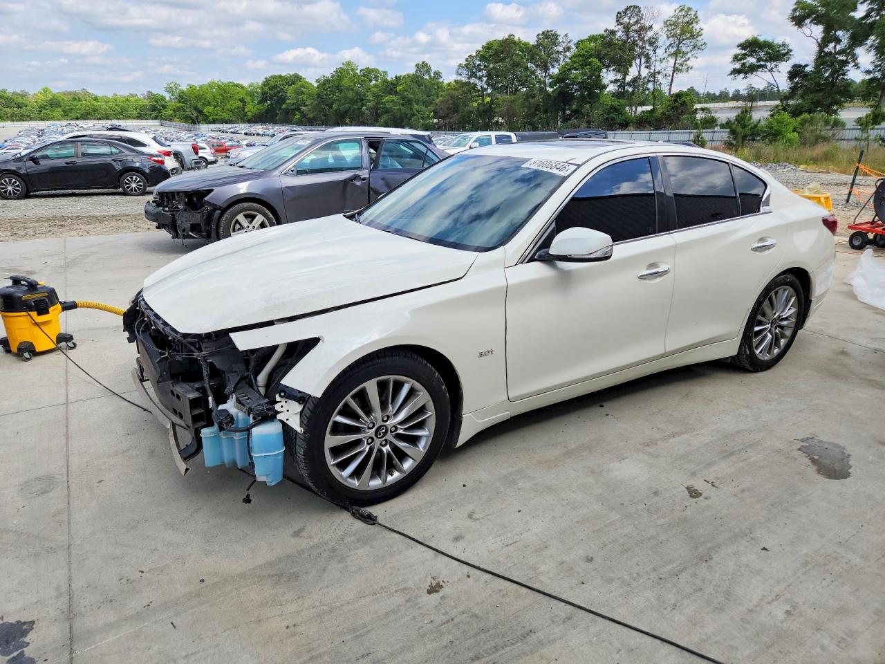 Salvage INFINITI Q50 Image
