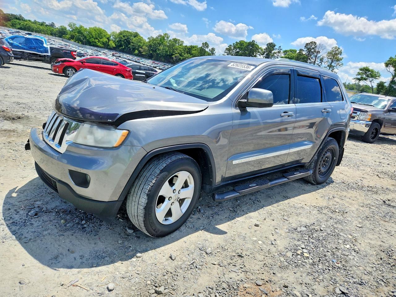 Salvage Jeep Cherokee Image