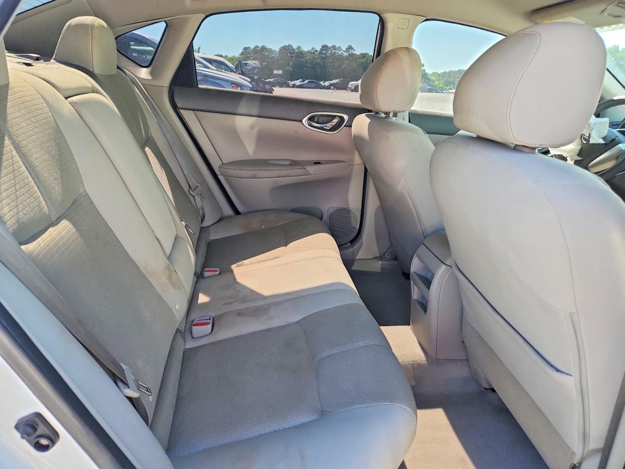 Nissan Sentra S