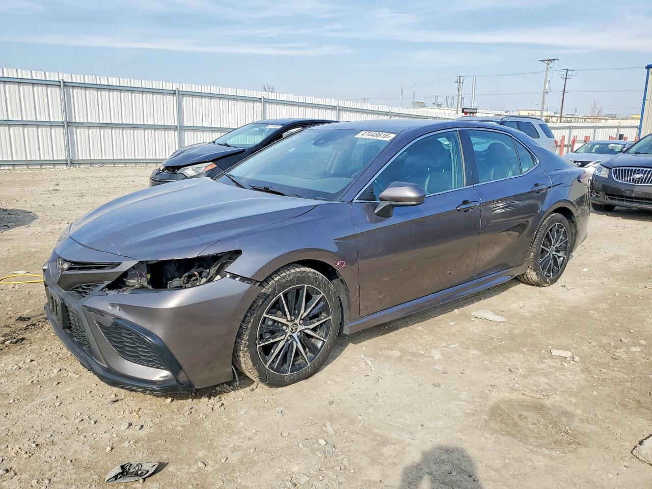 Salvage Toyota Camry Image