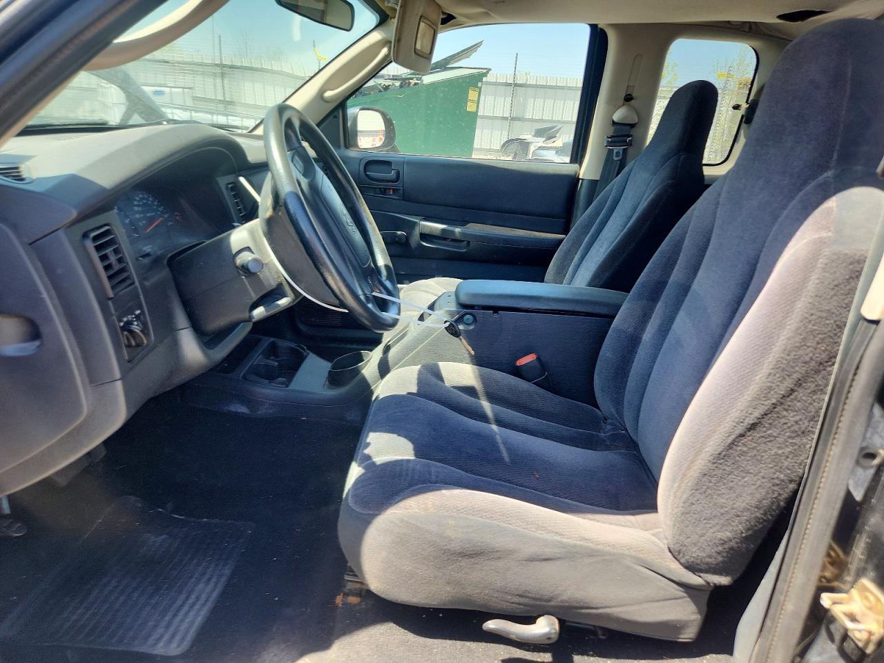 Dodge Dakota Sxt