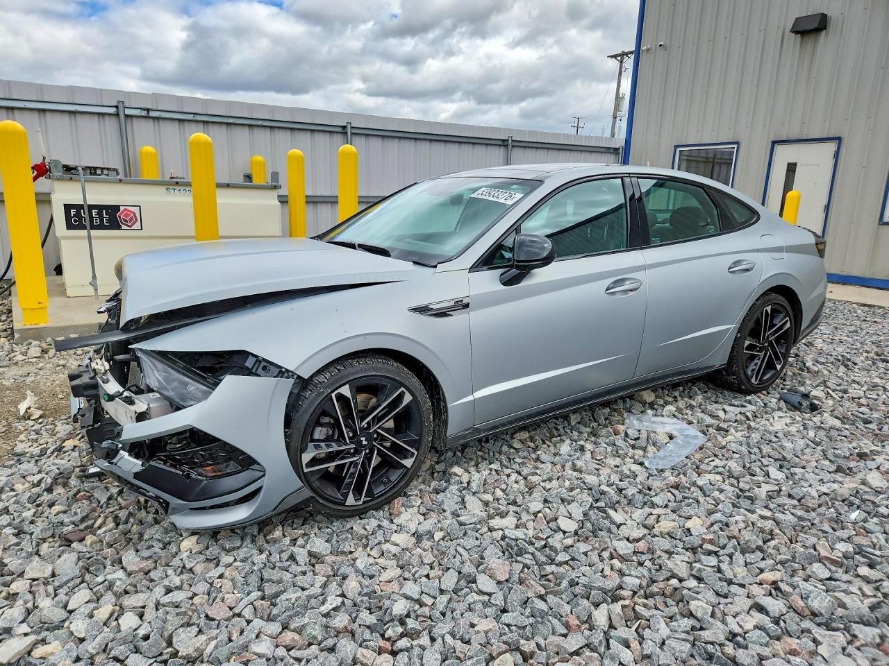 Salvage Hyundai SONATA Image