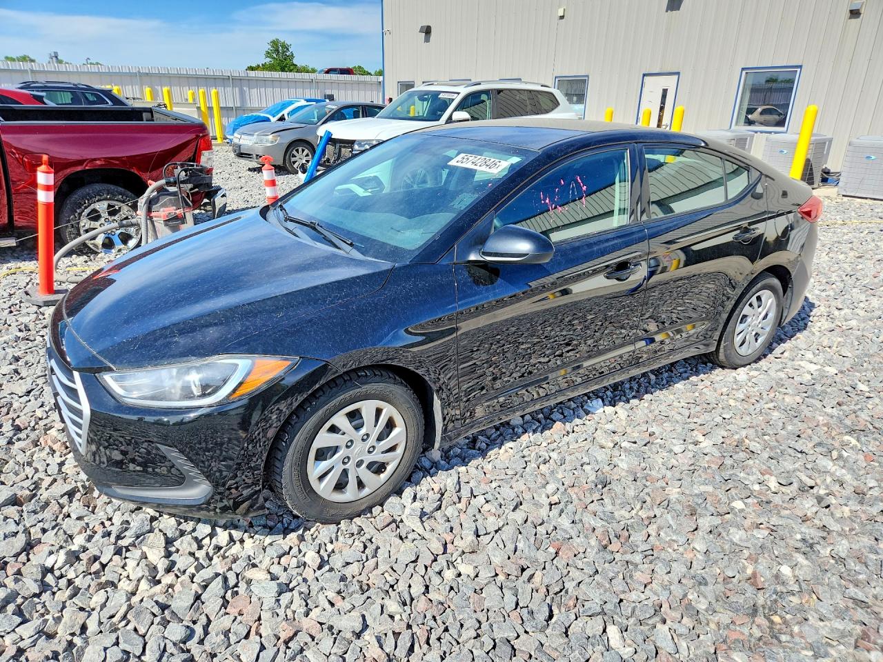 Salvage Hyundai ELANTRA Image