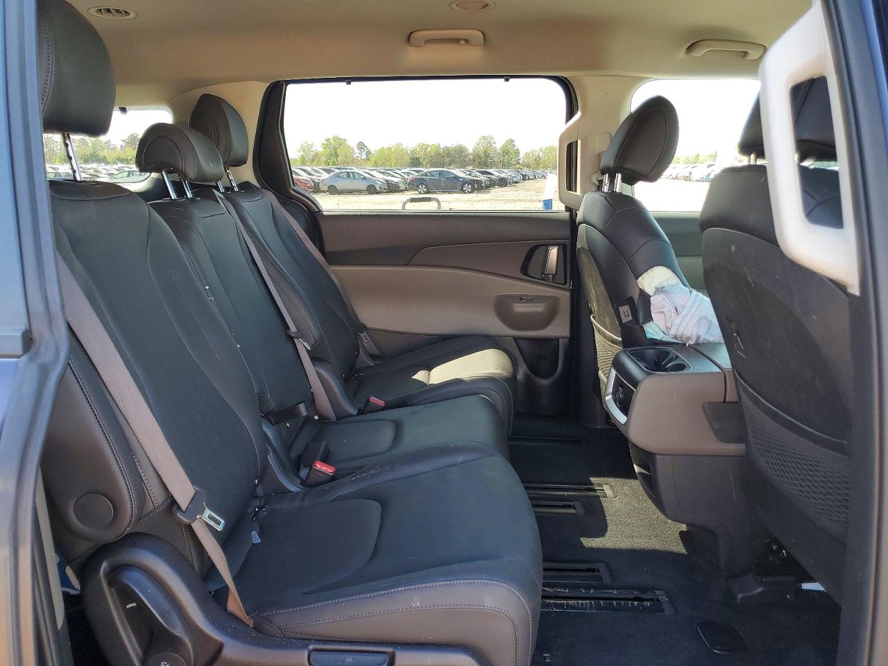 Kia Carnival Ex