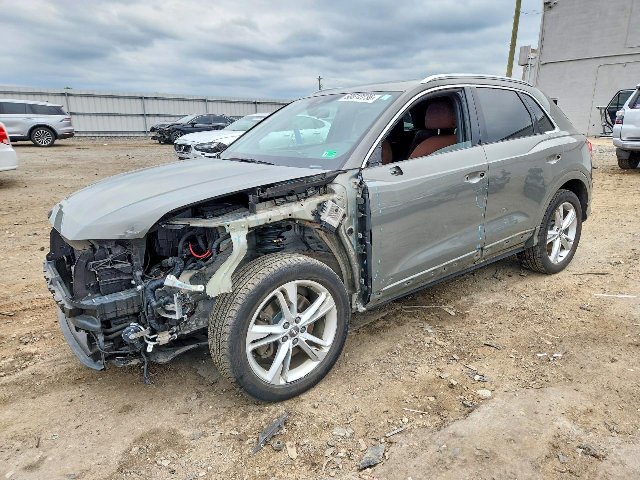 Salvage Audi Q3 Image