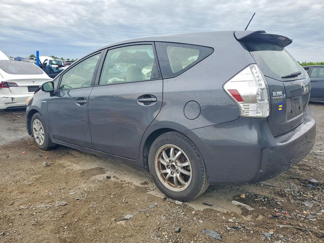 Toyota Prius v Three