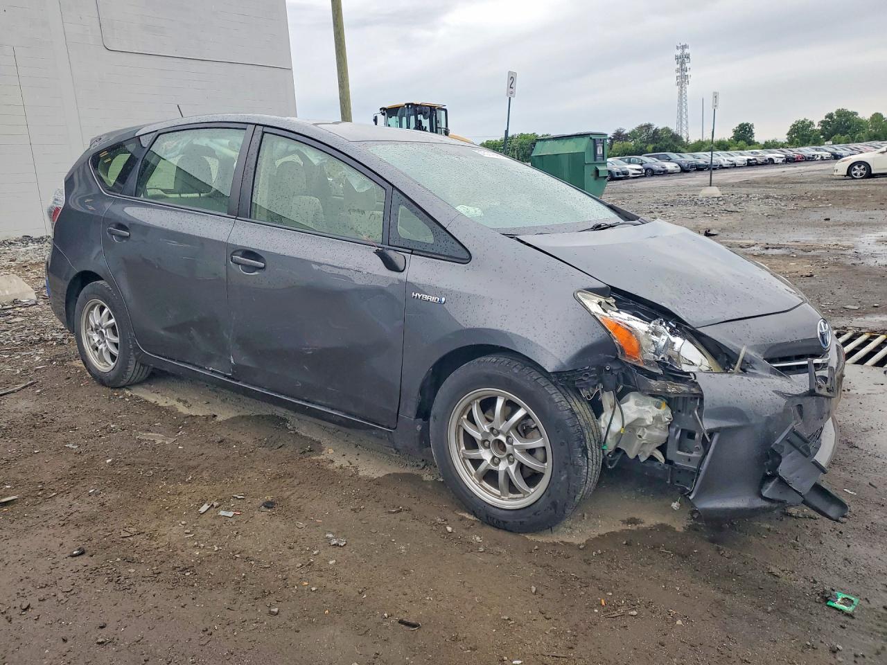 Toyota Prius v Three