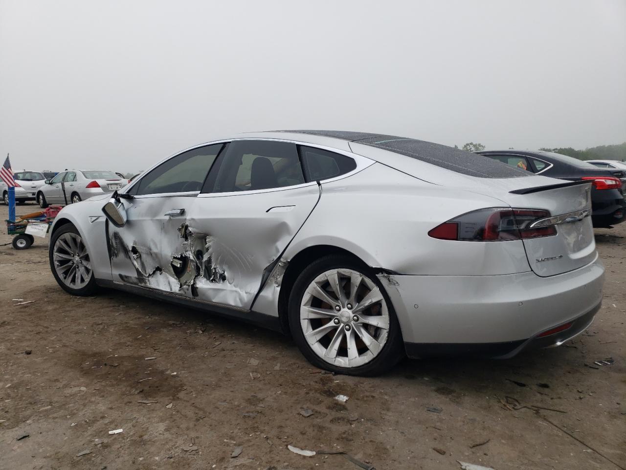 Tesla Model S 85d