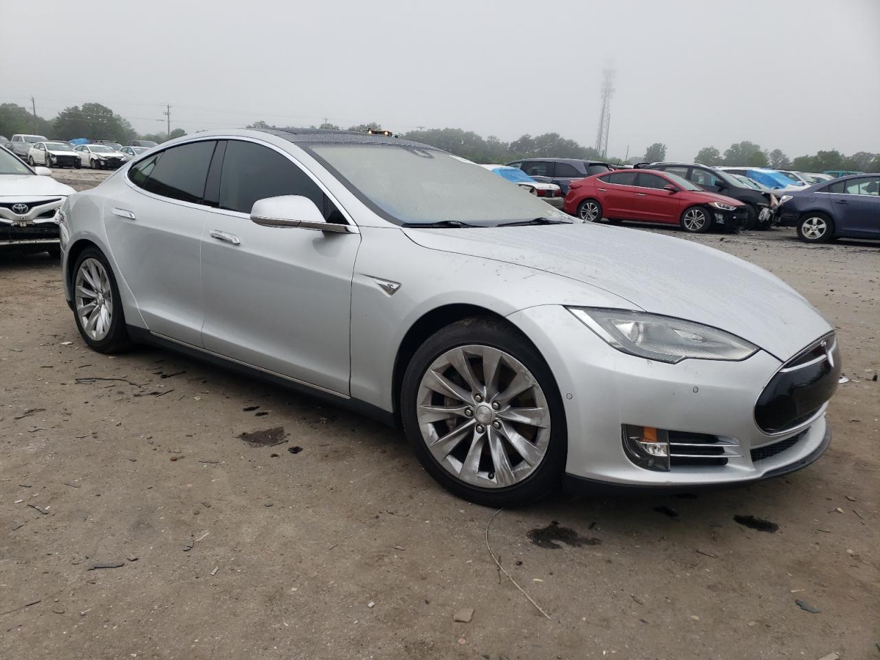 Tesla Model S 85d