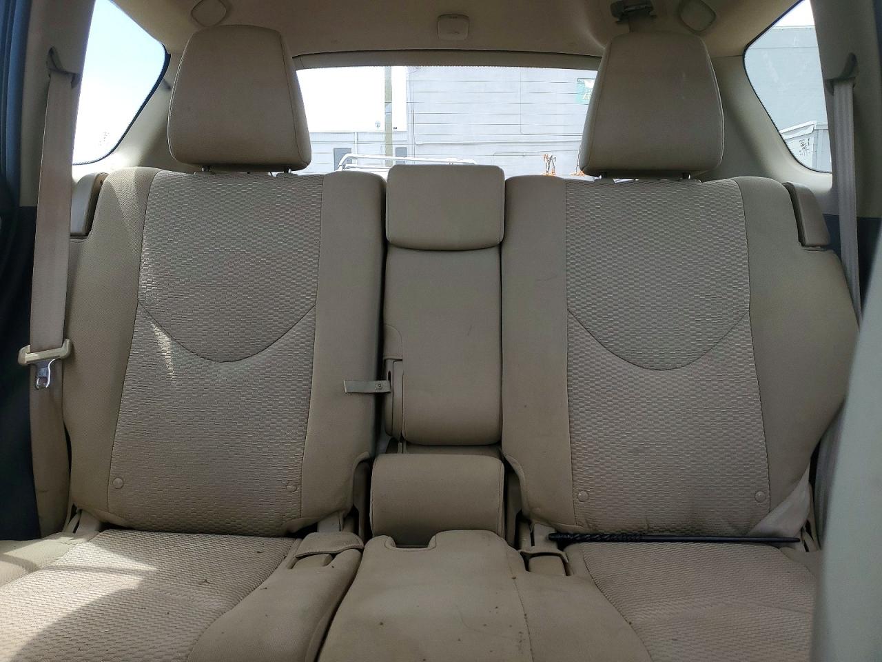 Toyota RAV4 Base