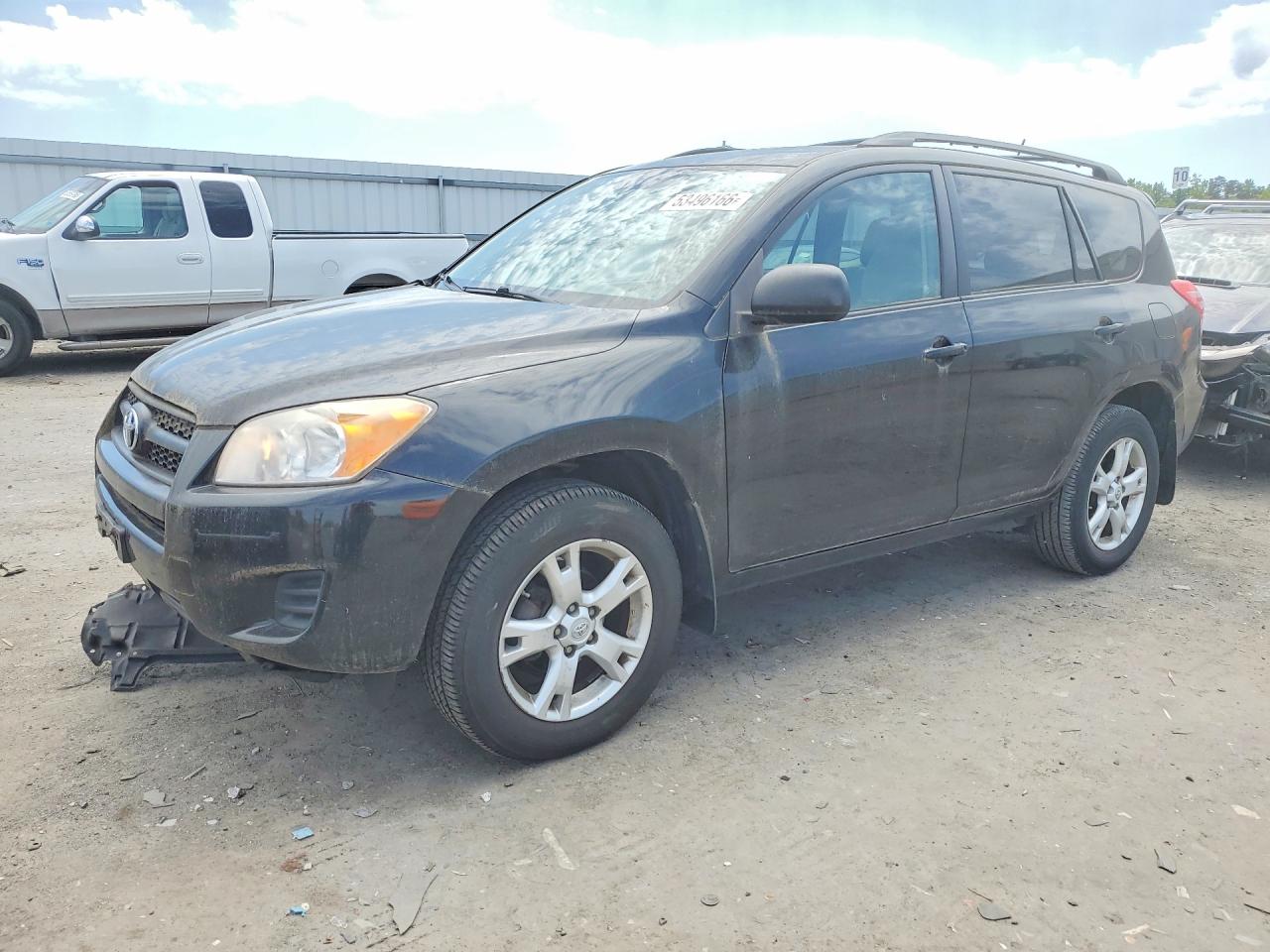 Salvage Toyota RAV4 Image