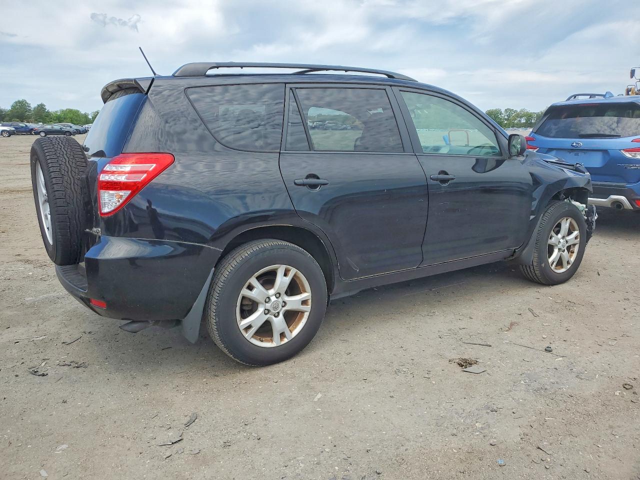 Toyota RAV4 Base