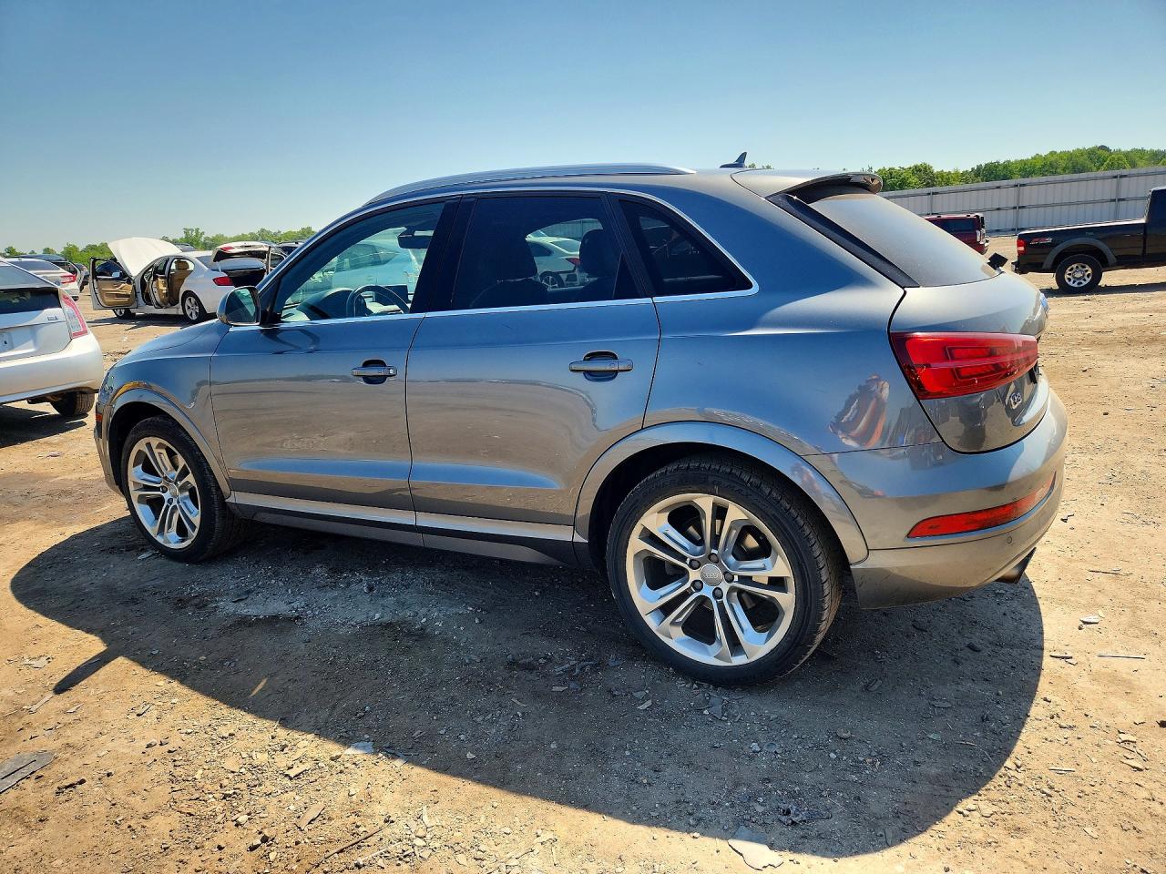 Audi Q3 Premium Plus