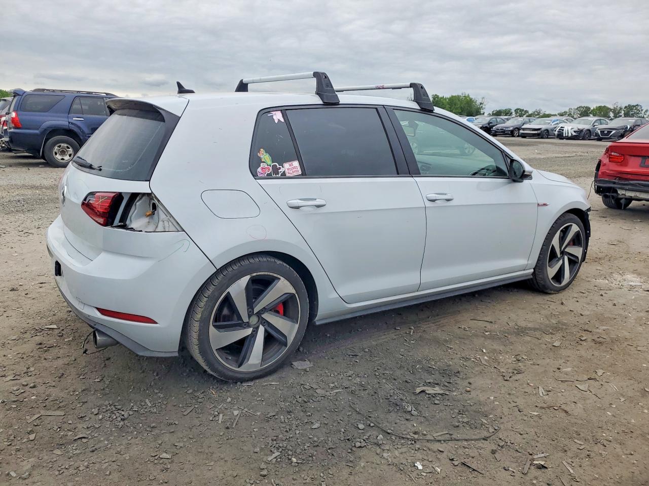 Volkswagen GTI S