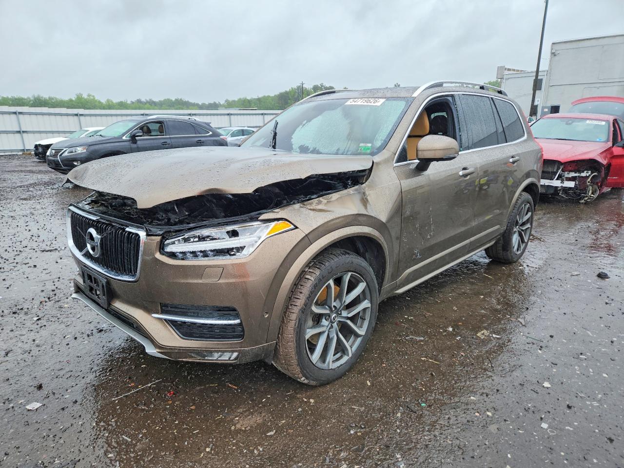 Salvage Volvo XC90 Image