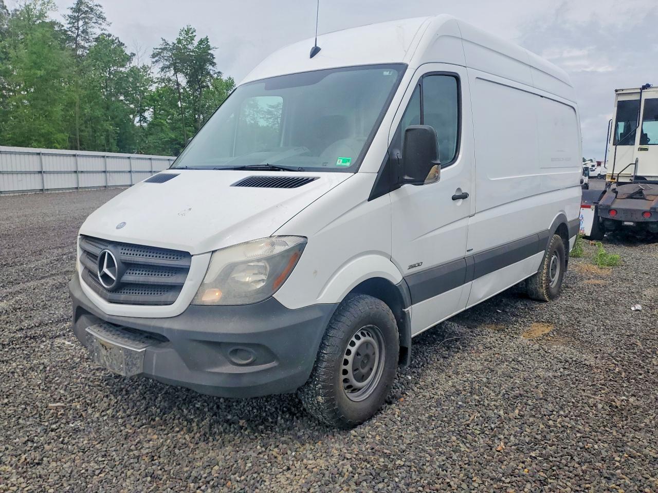 Salvage Mercedes-Benz Sprinter 2 Image