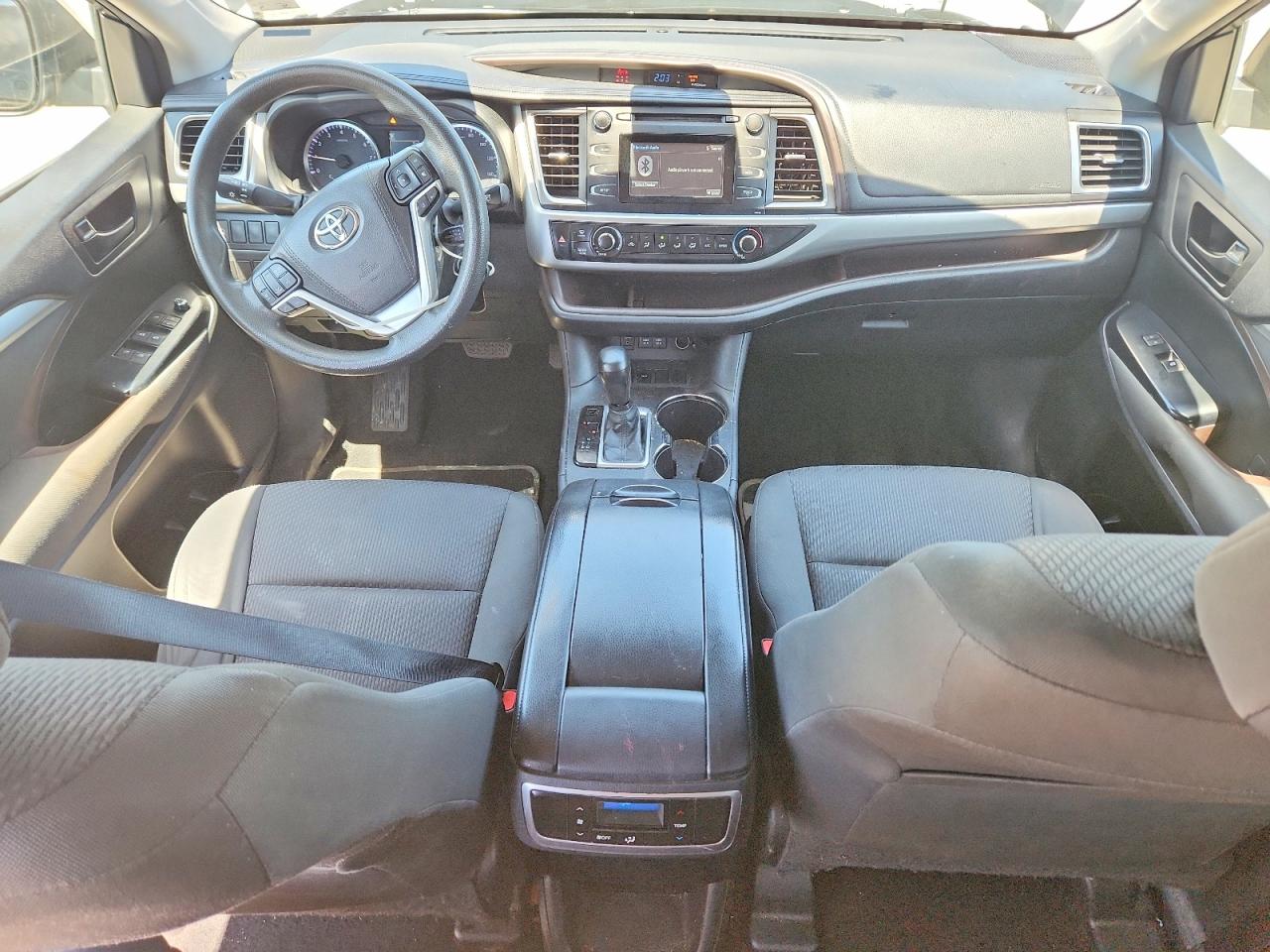 Toyota Highlander Le