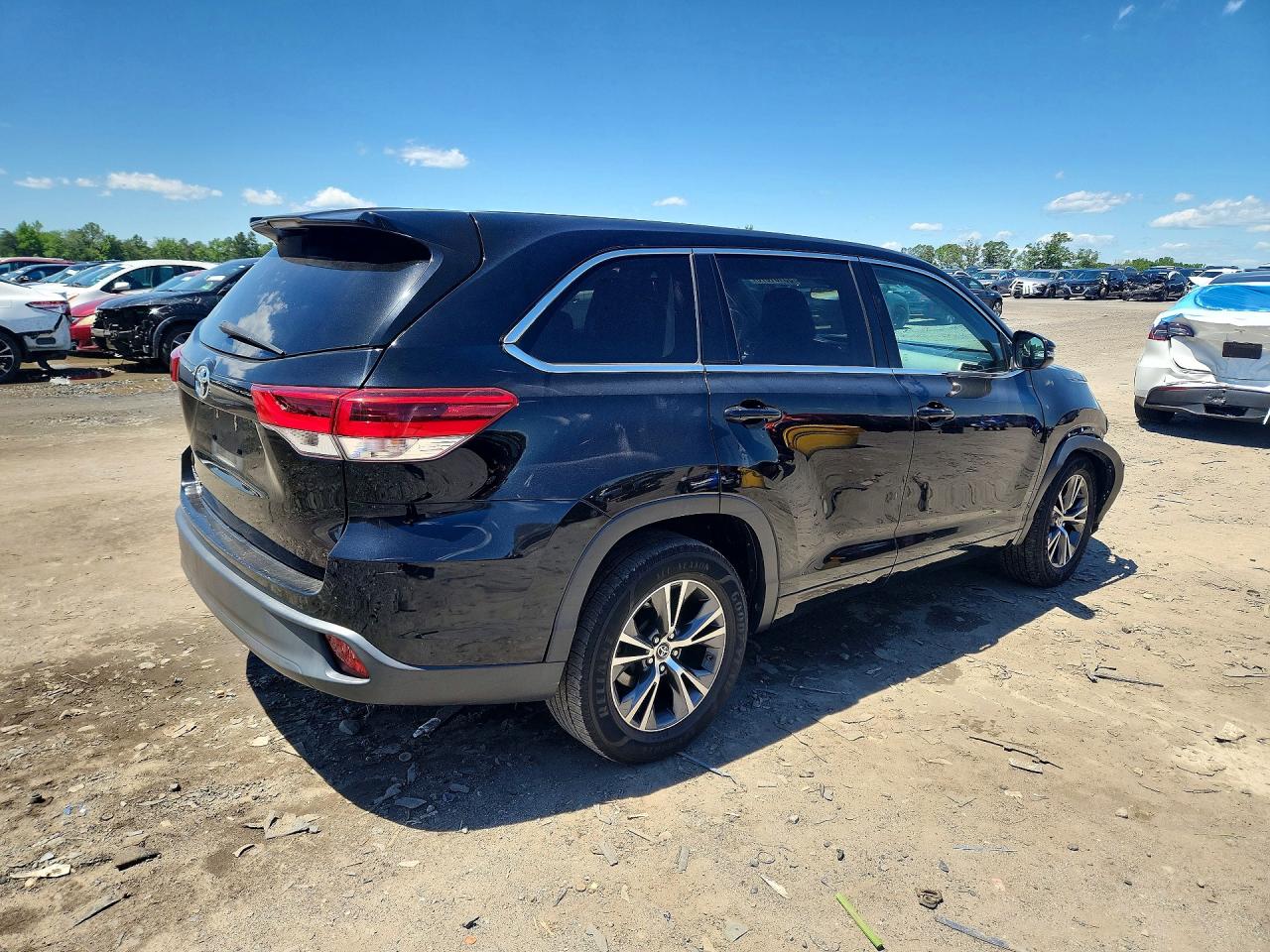Toyota Highlander Le