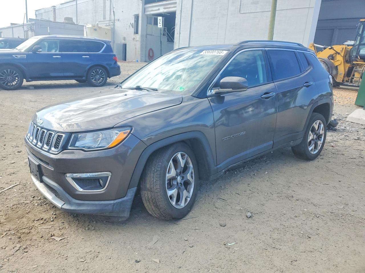 Salvage Jeep Compass Image