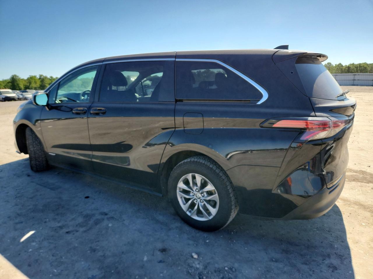 Toyota Sienna Le