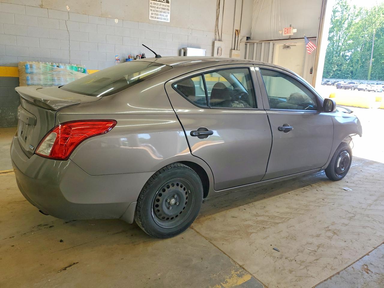 Nissan Versa 1.6 S