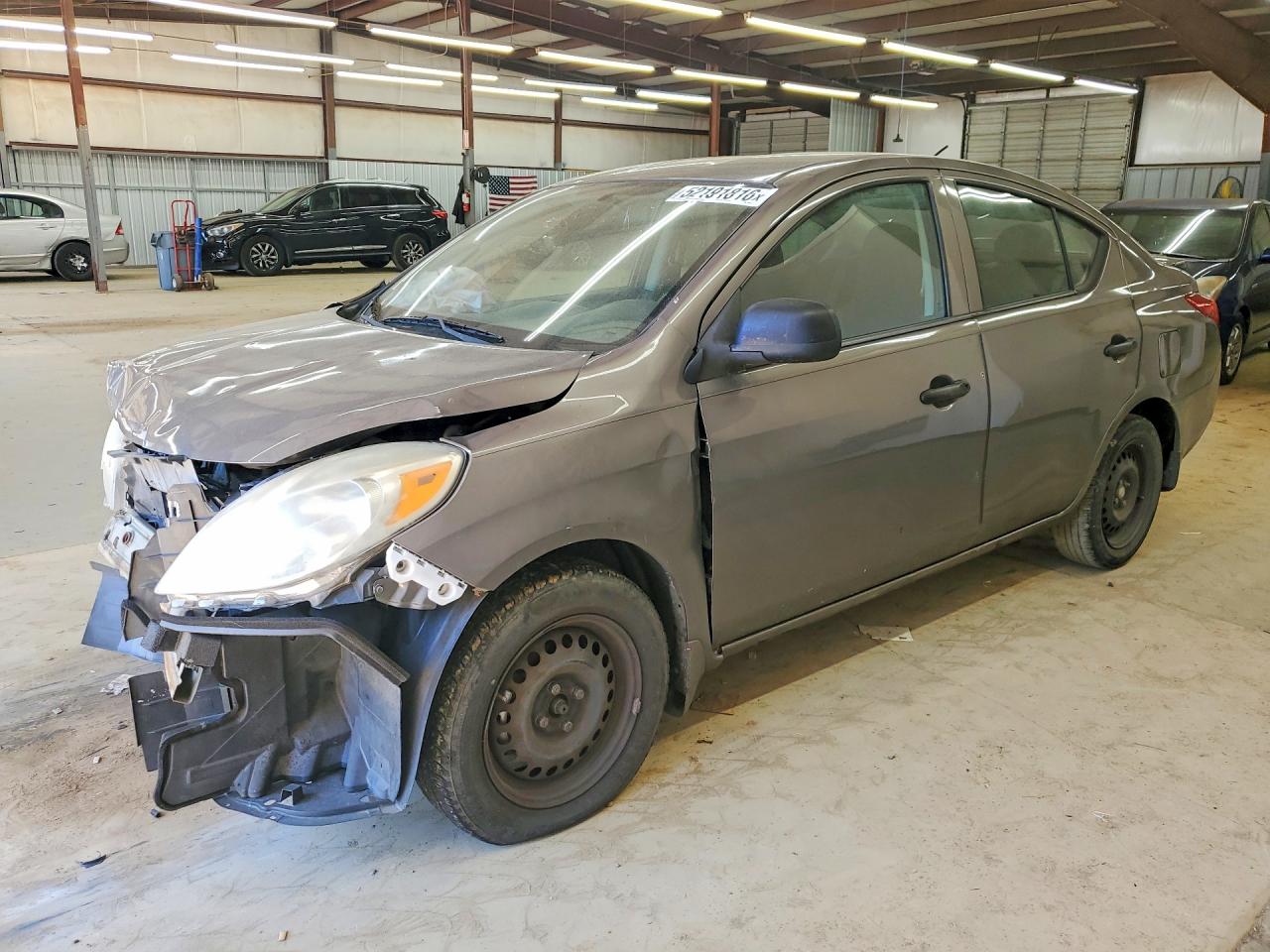 Salvage Nissan Versa Image
