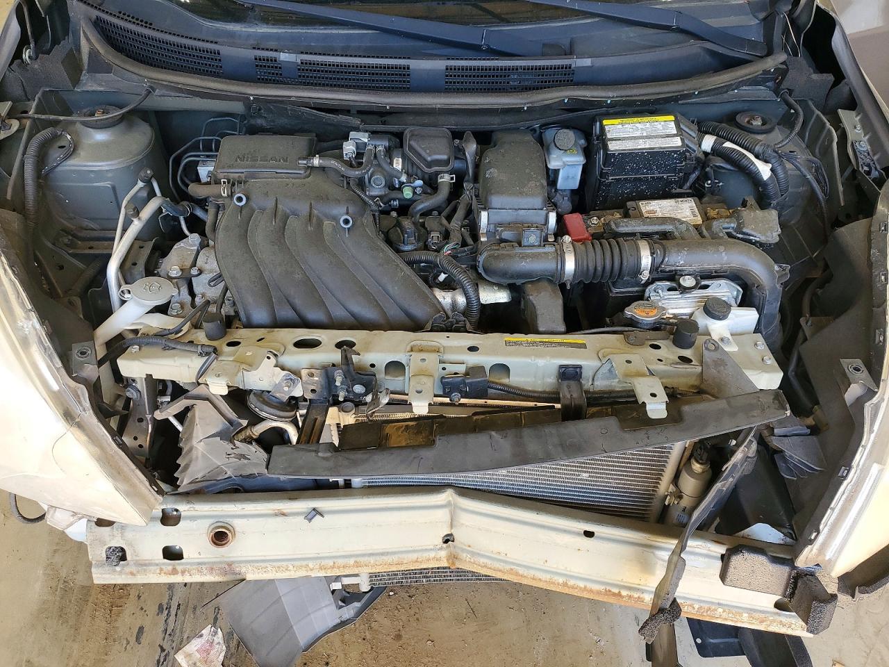 Nissan Versa 1.6 S