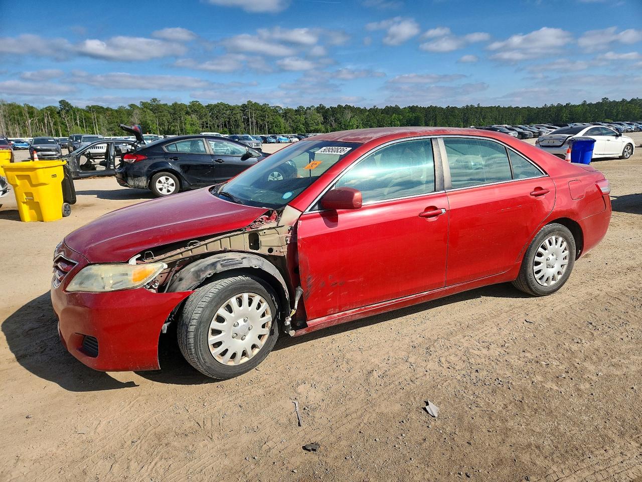 Salvage Toyota Camry Image