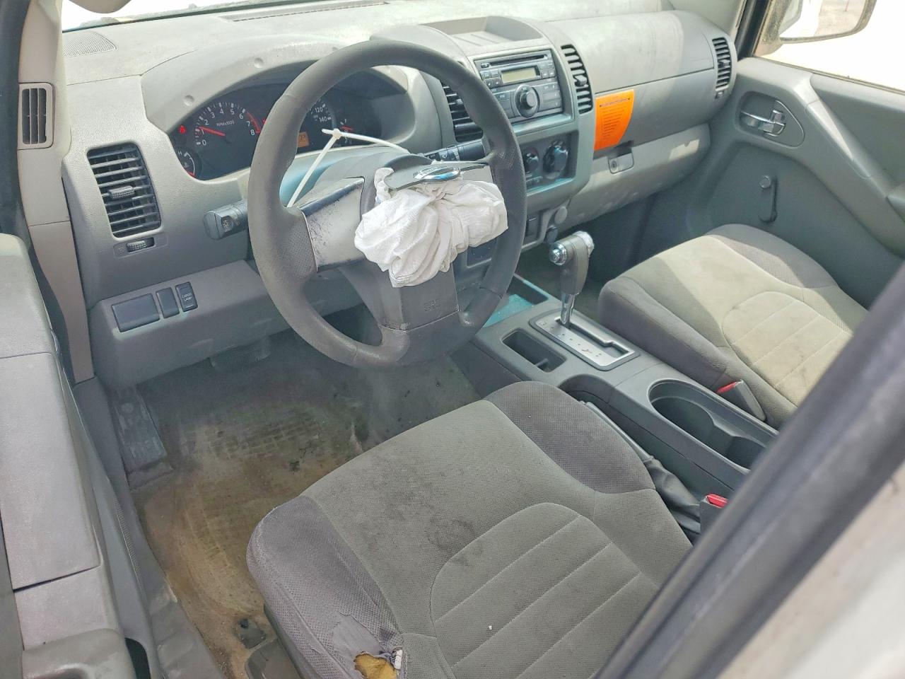 Nissan Frontier S