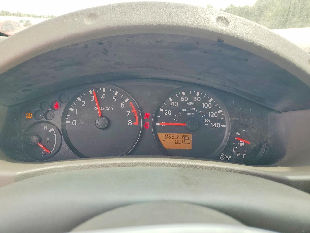 Nissan Frontier S