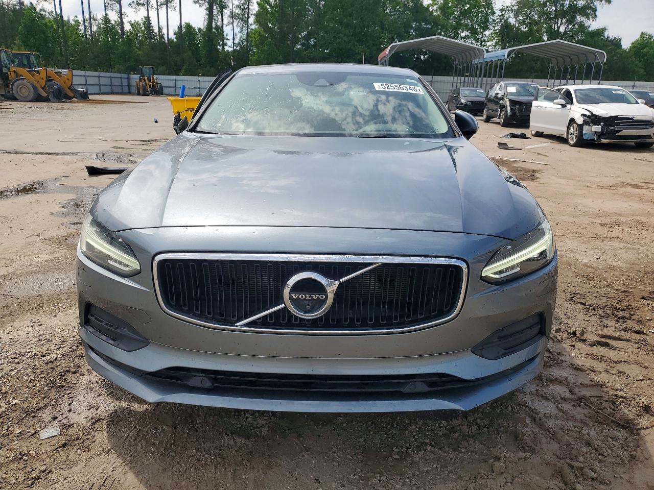 Volvo S90 T5 Momentum