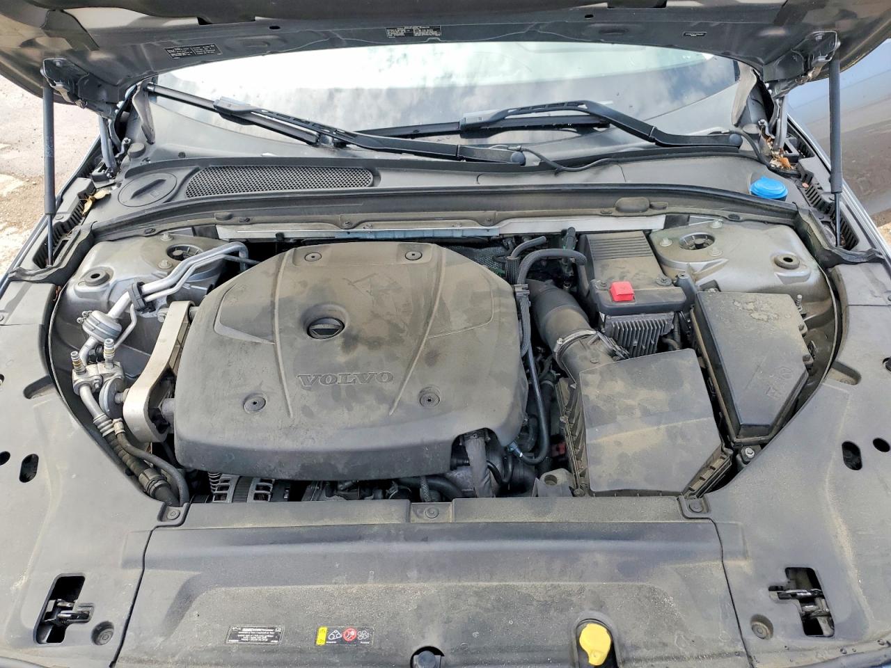 Volvo S90 T5 Momentum