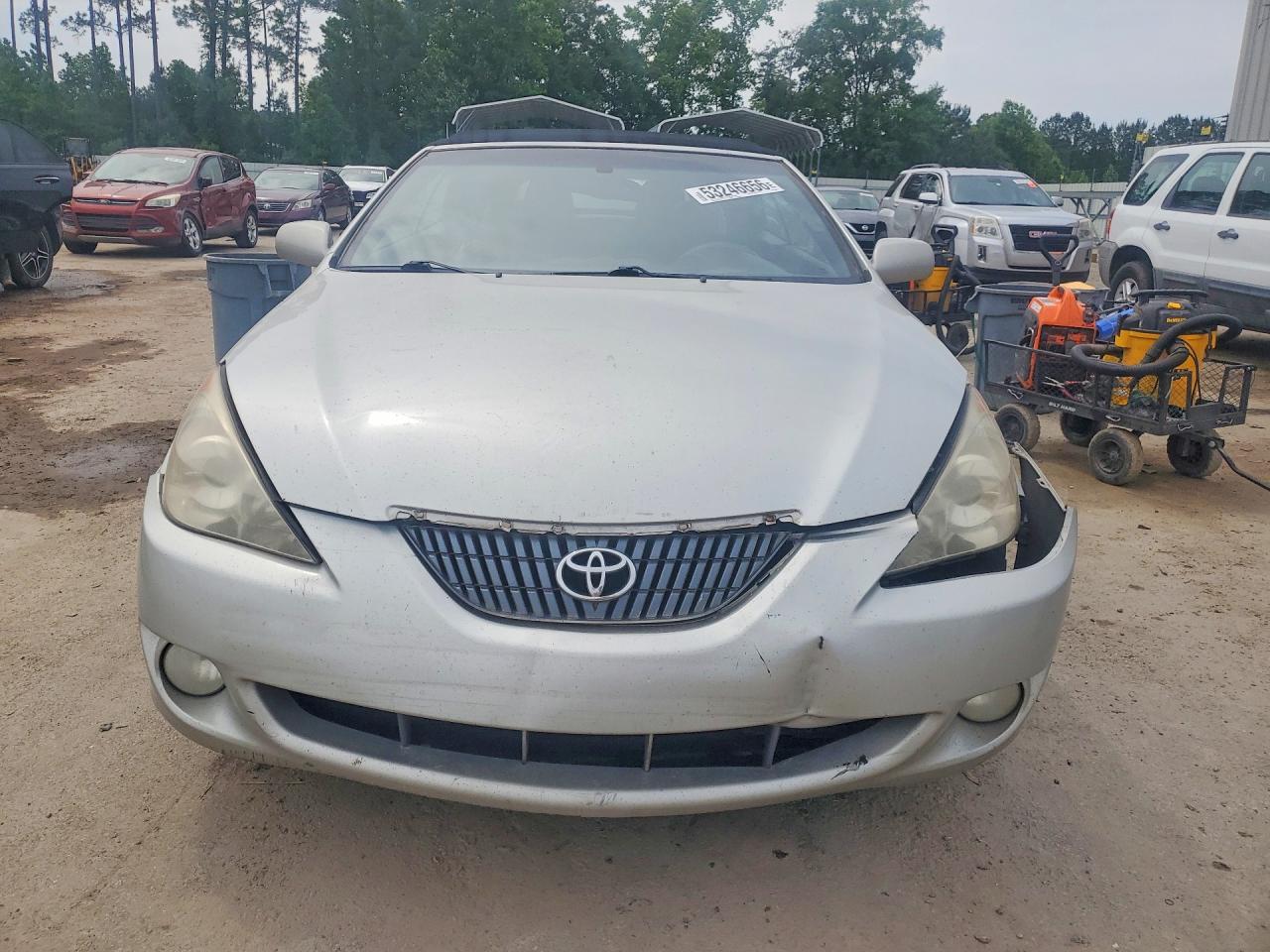 Toyota Camry Sle V6