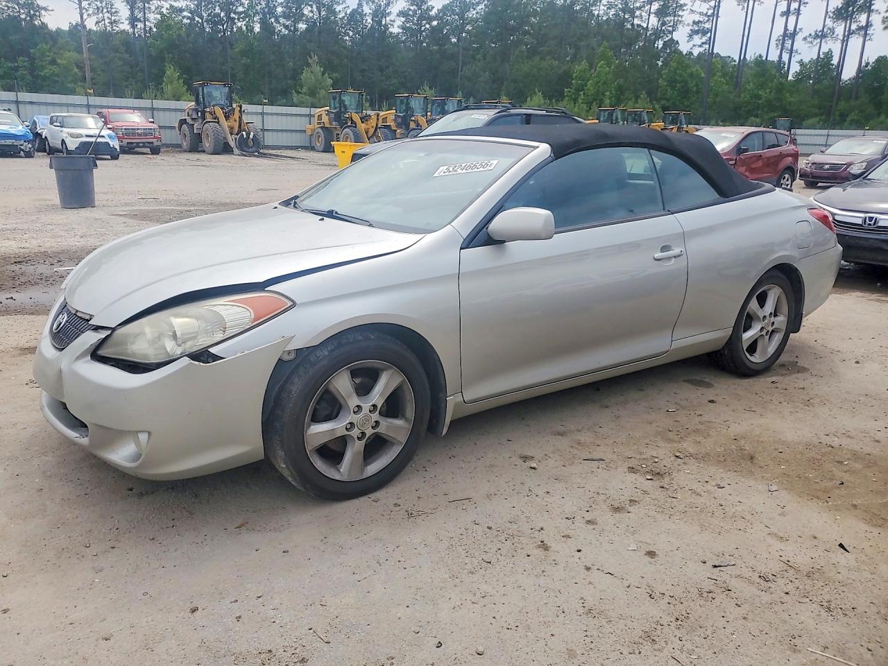 Salvage Toyota Camry Image