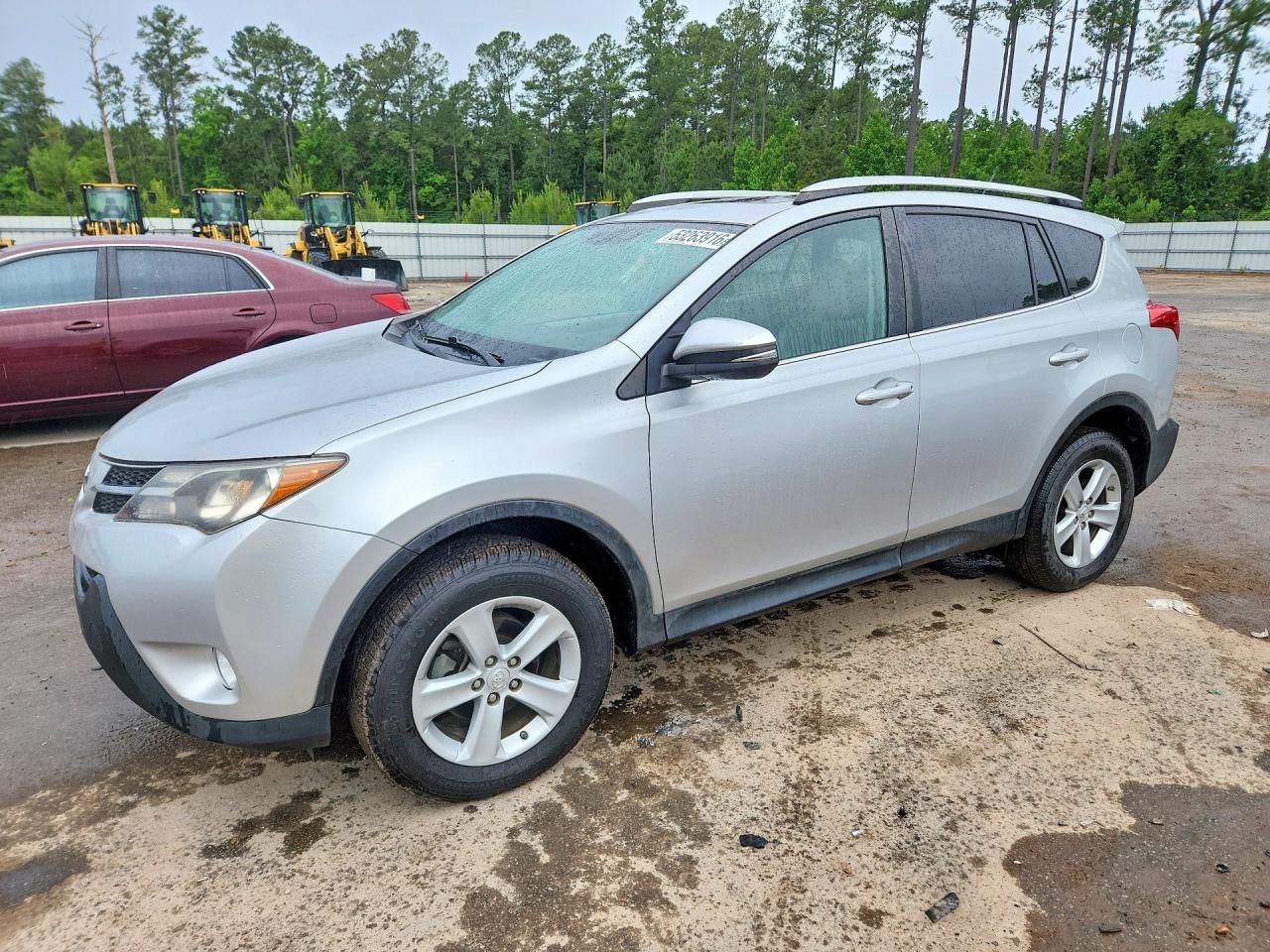 Salvage Toyota RAV4 Image