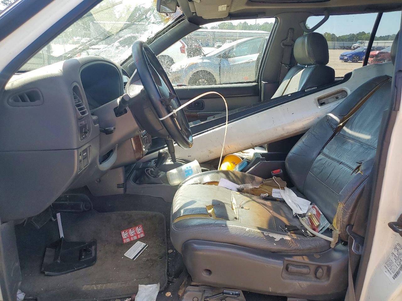 Nissan Pathfinder Xe