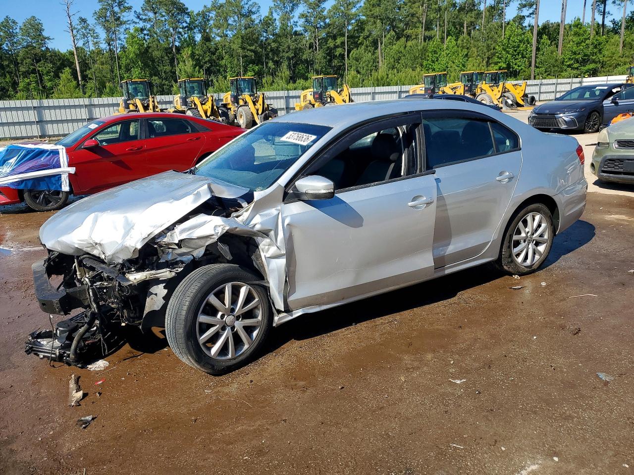 Salvage Volkswagen Jetta Image