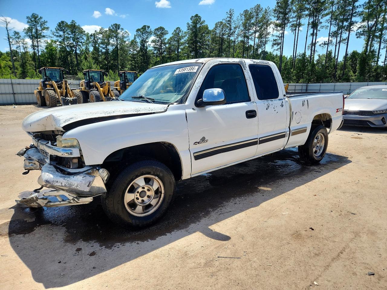 Salvage Chevrolet Silverado Image