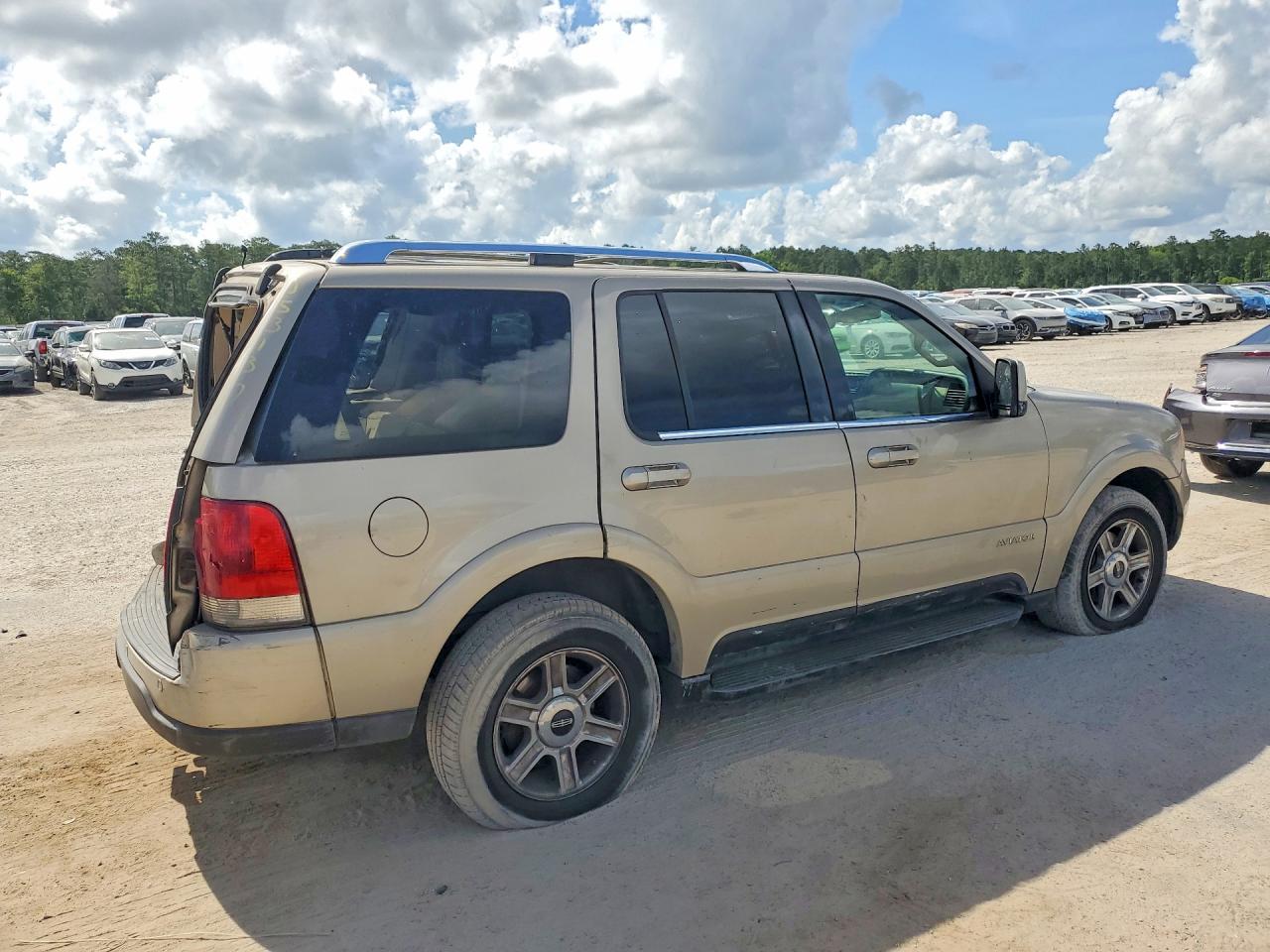 Lincoln Aviator