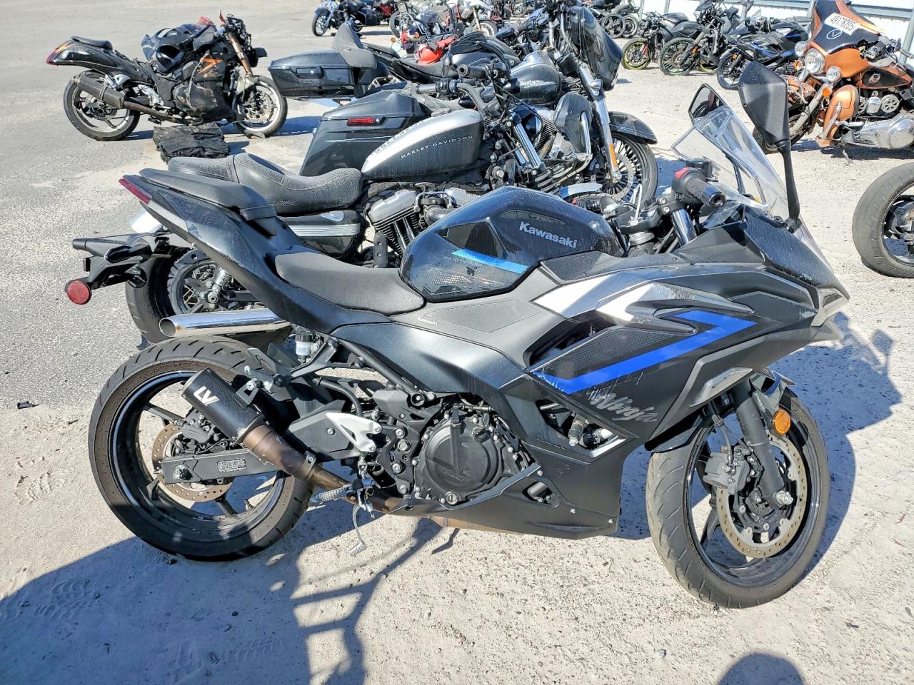 Salvage Kawasaki Ex500 Image